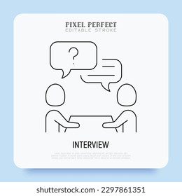 Icono de la línea delgada de entrevista. Empleo, ella, reunión, una persona responde las preguntas. Trazo editable. Ilustración vectorial.
