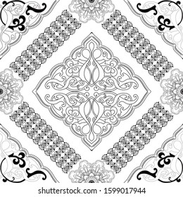  The interweaving of large and small ornaments creates a geometric pattern.