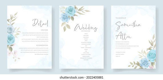 Diseño de tarjeta de invitación con adorno floral azul suave