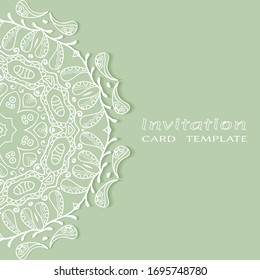 Plantilla de invitación o tarjeta con borde de marco lacado, patrón de línea de doodle, elemento mandala. Antecedentes decorativos de arte de fibra para bodas, tarjeta de felicitación de San Valentín, Invitación de cumpleaños