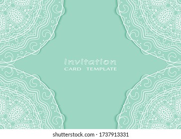 Einladung oder Kartenvorlage mit е Rahmen, Doodle Line Muster, Mandala Element. Dekorative offene Arbeit filigrane Kunst Hintergrund für Hochzeit, Valentinstag Grußkarte, Geburtstagseinladung