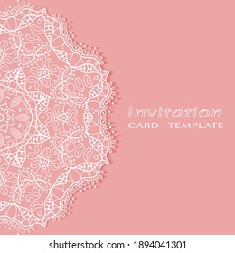 Plantilla de invitación o tarjeta con borde de marco е lacado, patrón de línea de doodle, elemento mandala. Fondo decorativo de arte de fibra de trabajo abierto para boda, tarjeta de saludo de San Valentín, invitación de cumpleaños
