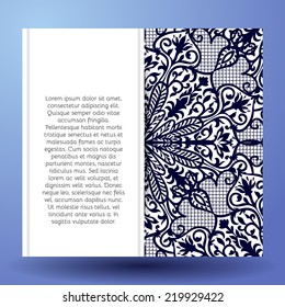 Invitation cards with floral elements