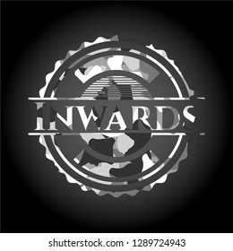 Inwards on grey camo pattern
