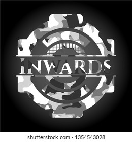 Inwards on grey camo pattern