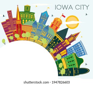 Iowa City Skyline with Color Buildings, Blue Sky and Copy Space. Vector Illustration. Business Travel and Tourism Concept with Historic Architecture. Iowa City Cityscape with Landmarks.