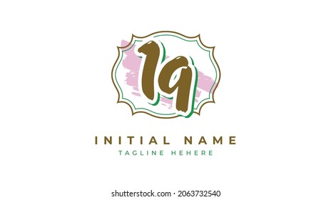 Iniciales Iq, vector de logotipo de escritura a mano