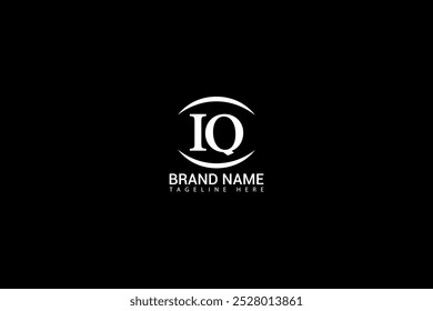 IQ carta logotipo criativo design. IQ design exclusivo. IQ letra logotipo design em fundo preto 