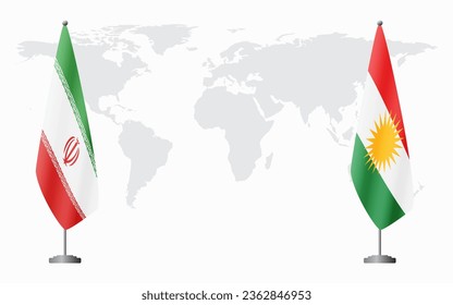 Banderas de Irán y Kurdistán para una reunión oficial contra el fondo del mapa mundial.