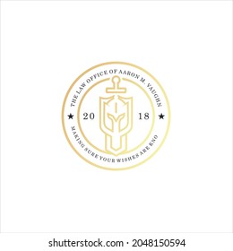 emblema del logo de la espada y la máscara de hierro, vector de color dorado.
