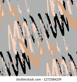 Irregular Zig Zag Pattern. Hand Drawn Chevron Lines.  Vector Seamless Zig Zag Pattern. Brush Strokes Scribbles.  Dynamic Rough Brush Paint Repeat. Watercolor Organic Shapes. Modern Art in Gray 