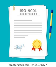 Certificado ISO, documento 9001 con sello de oro, firma y pluma. El certificado de Vector se recorta a otros papeles, lo que simboliza profesionalismo y altos estándares en el control de la gestión de calidad empresarial