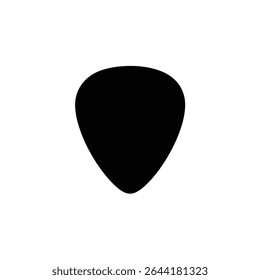 Uma imagem isolada mostra uma palheta de guitarra preta centrada em um fundo branco limpo, ideal para conteúdo relacionado a música, músicos e acessórios de guitarra.