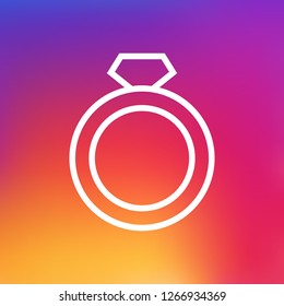 Isolated ring icon line symbol on clean background. Vector diamond element in trendy style.