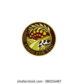 Isolated round agricultural vector logo. Farm icon. Dairy products symbol.. Fresh meat sign. Green meadow illistration. Nature image. Organic products. Eco label. Rural landscape.