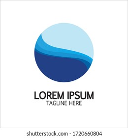 Logo de forma redonda aislada. Logotipo de color azul. Imagen de agua flotante. Superficie del río oceánico.