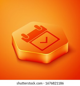 Calendario isométrico con icono de marca aislado en fondo anaranjado. Botón hexágono naranja.  Ilustración vectorial