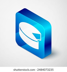 Icono de queso isométrico aislado sobre fondo gris. Botón cuadrado azul. Vector