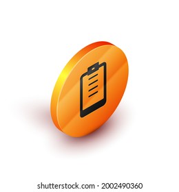 Portapapeles isométrico con icono de lista de verificación aislado en fondo blanco. Símbolo de lista de controles. Encuesta o formulario de respuesta al cuestionario. Botón de círculo naranja. Vector