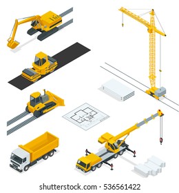 Ícones de construção isométrica definidos com vários materiais e transporte isolados sobre fundo branco. Guindaste industrial, misturador de concreto, areia, tijolos, pá, ilustração vetorial martelo