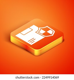 Seguridad de entrega isométrica con icono de escudo aislado en el fondo naranja. Seguro de entrega. Cajas de cartón aseguradas más allá del escudo.  Vector