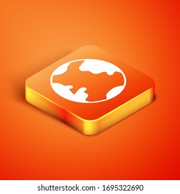 Isometric Earth globo icono aislado en el fondo naranja. Signo mundial o terrestre. Símbolo global de internet. Formas geométricas. Ilustración vectorial