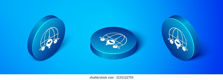 Globe isométrico con icono de avión volador aislado en fondo azul. El avión vuela alrededor del planeta Tierra. Icono mundial de la aeronave. Botón de círculo azul. Vector