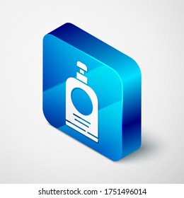 Isometrisches Hand-anitizer-Flaschensymbol einzeln auf grauem Hintergrund. Desinfektionskonzept. Waschgel. Alkoholflasche für Hygiene. Blauer Quadrat-Knopf. Vektorgrafik