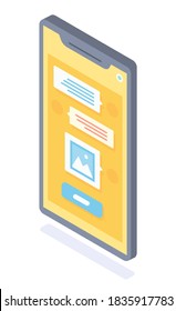 Imagen isométrica de un smartphone con chat o mensajes. Mensajes de texto e imágenes en línea. Tecnología moderna, redes sociales. Comunicación con el dispositivo. Ilustración de concepto de vector para diseño