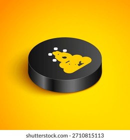 Linha isométrica Ícone Campfire isolado no fundo amarelo. Queimando fogueira com madeira. Botão círculo preto. Vetor