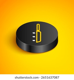 Linha isométrica ícone da frigideira isolado no fundo amarelo. Símbolo de comida frita ou assada. Botão círculo preto. Vetor