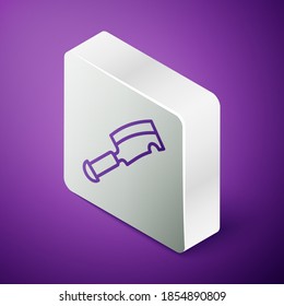 Línea isométrica Icono del helicóptero de carne aislado en fondo morado. Cuchillo de carnicero. Cuchillo de cocina para carne. Cuchillo de carnicero. Botón cuadrado plateado. Vector