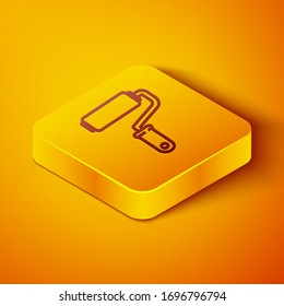 Línea isométrica Icono de pincel de rodillo de pintura aislado en fondo naranja. Botón cuadrado amarillo. Ilustración vectorial