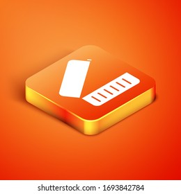 Isometric Lunch box icono aislado en el fondo naranja. Ilustración vectorial