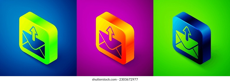 Isometric Mail y el icono de correo electrónico aislados en fondo azul, púrpura y verde. Correo electrónico con símbolo de sobres. Señal de mensaje de correo electrónico. Botón cuadrado. Vector