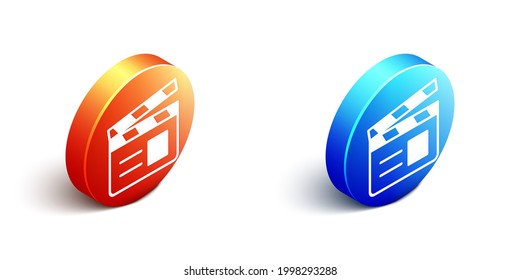 Isometrisches Filmklappsymbol einzeln auf weißem Hintergrund. Filmklappbrett. Klappschild. Kinoproduktion oder Medienindustrie. Orangefarbene und blaue Kreistaste. Vektorgrafik