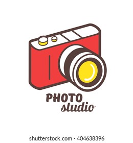 Isometric photo camera flat line vector icon. Photographer or studio logotype design template. 