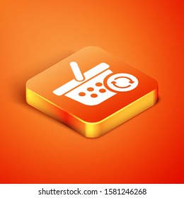 Isometric Refresh shopping basket icon isolated on orange background. Online buying concept. Delivery service sign. Update supermarket basket.  Vector Illustration