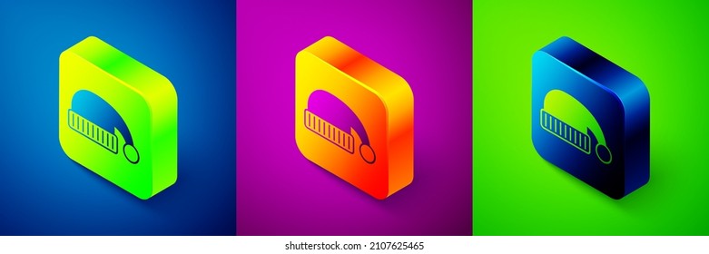 Isometric Sleeping hat icon aislado en fondo azul, púrpura y verde. Cápsula para dormir. Botón cuadrado. Vector