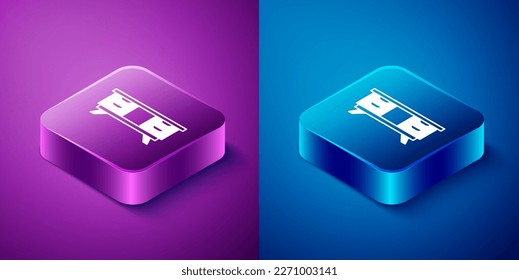 Icono de soporte de mesa de TV isométrica aislado en fondo azul y púrpura. Botón cuadrado. Vector