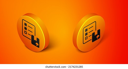 Verificación isométrica del icono del portapapeles de la lista de entrega aislado en el fondo naranja. Botón de círculo naranja. Vector