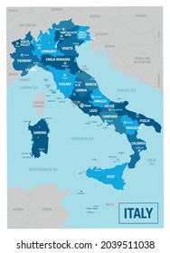 Mapa político de Italia, país y regiones. Ilustración vectorial muy detallada con provincias, departamentos, regiones, ciudades, islas y estados aislados, fácil de desagrupar.