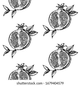 Ilustración vectorial. Pomegranar sin fisuras con hojas. La fruta granada se corta a la mitad. La ilustración está hecha en el estilo de dibujo a mano en contornos negros.