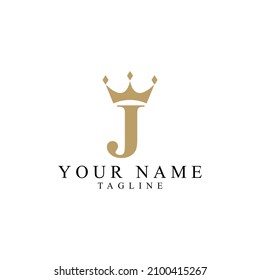 J logotipo simple de letra en monograma dorado. Diseño de iconos creativos con corona king para empresas de lujo y negocios