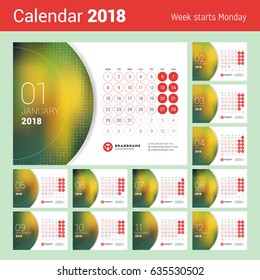 Enero de 2018. Calendario oficial para el año 2018. Plantilla de impresión de diseño vectorial con lugar para foto. La semana empieza el lunes