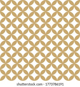 Japanese seven treasures pattern in gold and white. Shippou overlapping circles vector for wallpaper, textile, or other prints. Seamless traditional background for spring and summer.