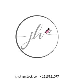 Diseño del logotipo de escritura a mano de la letra inicial JH con mariposa