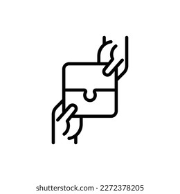 Joint project thin line icon. Teamwork, business cooperation, collaboration. Two hands hold pieces of puzzle. Successful partnership. Modern vector illustration.