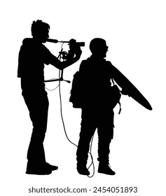 Journalist News Reporter Interview Kamerateam Vektorgrafik Silhouette Illustration isoliert. Kameramann mit Licht, Sound Assistant Backup auf TV-Moderator. Journey Reporter interviewt die Öffentlichkeit.