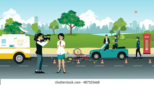 Journalisten berichten über einen Autounfall auf der Straße.